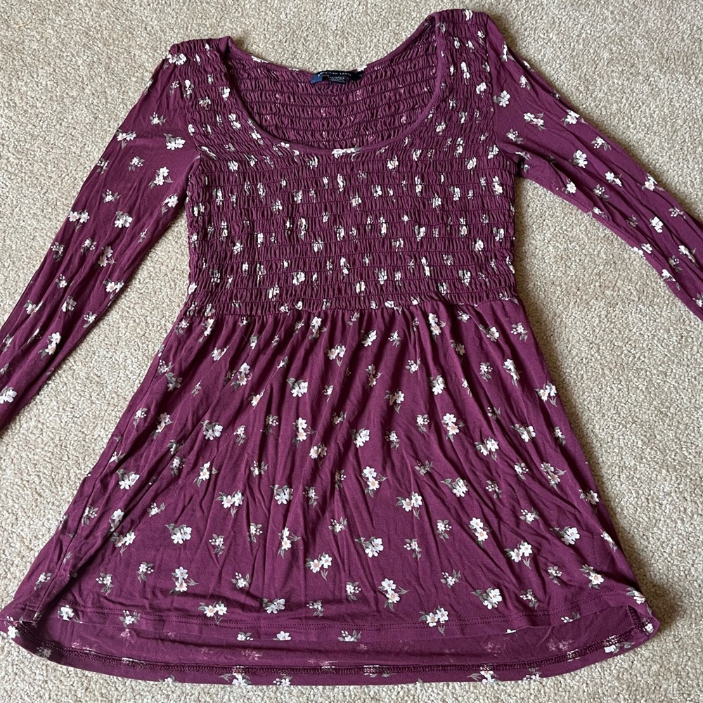 American Eagle floral top!